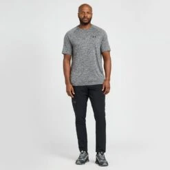 Under Armour Tech T-Shirt -Fashionable Men's Clothing Store go 064235 c