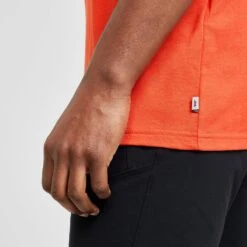 Mountain Equipment Men's King Line T-Shirt -Fashionable Men's Clothing Store go 521402 e